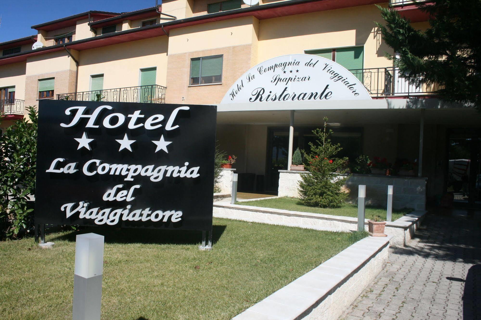 Hotel La Compagnia Del Viaggiatore LʼAquila Dış mekan fotoğraf